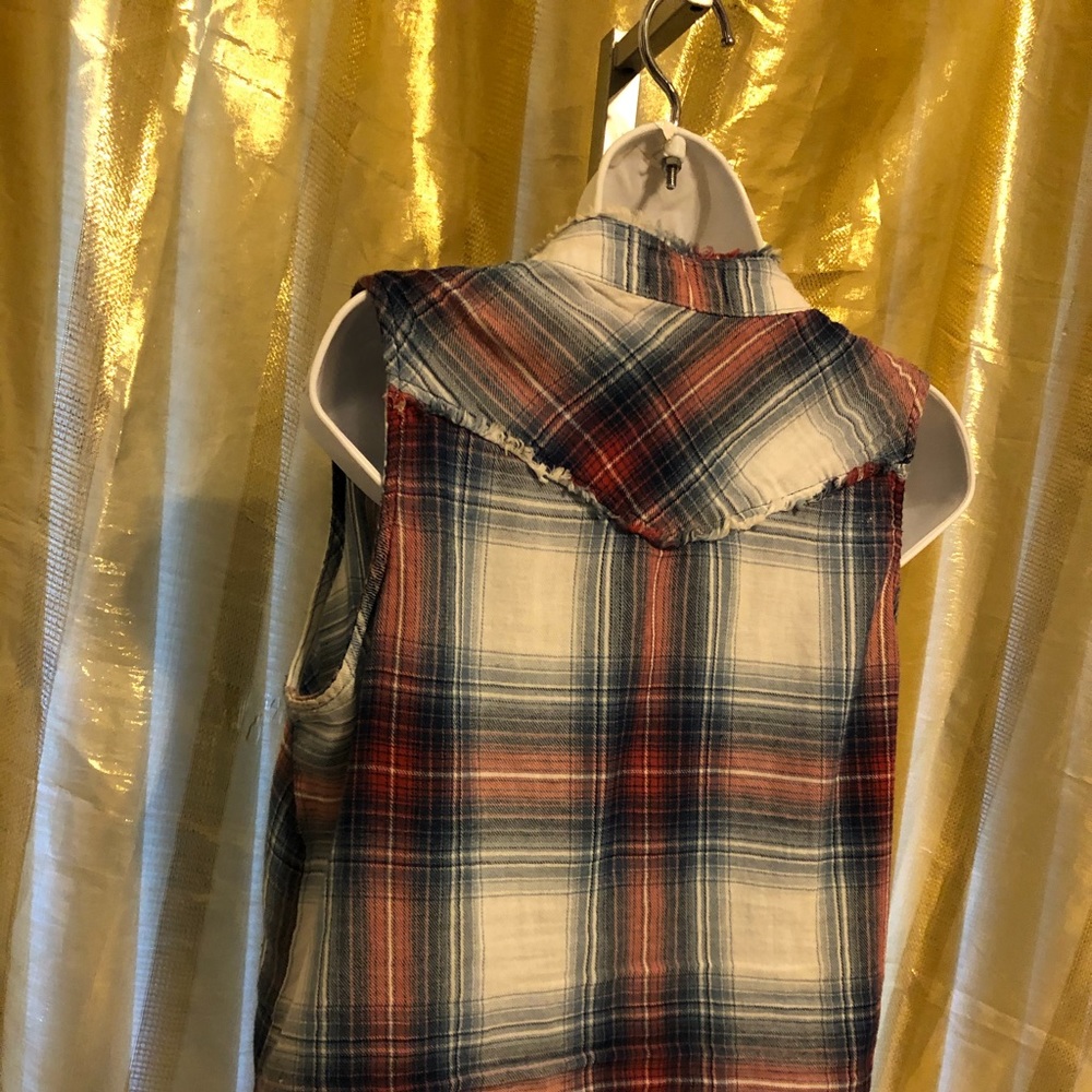 Cloth & stone plaid button and tie front top - Picture 8 of 8